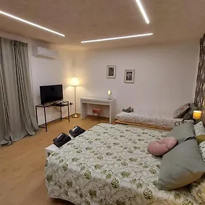  Holiday home Dn House Italy